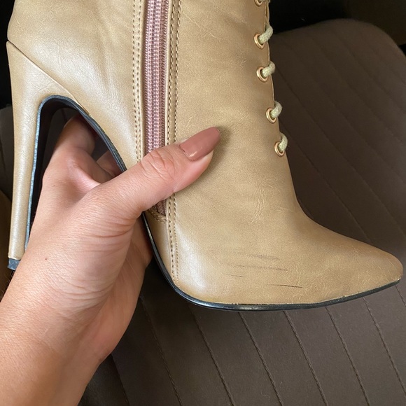 Beige booties - Picture 7 of 7